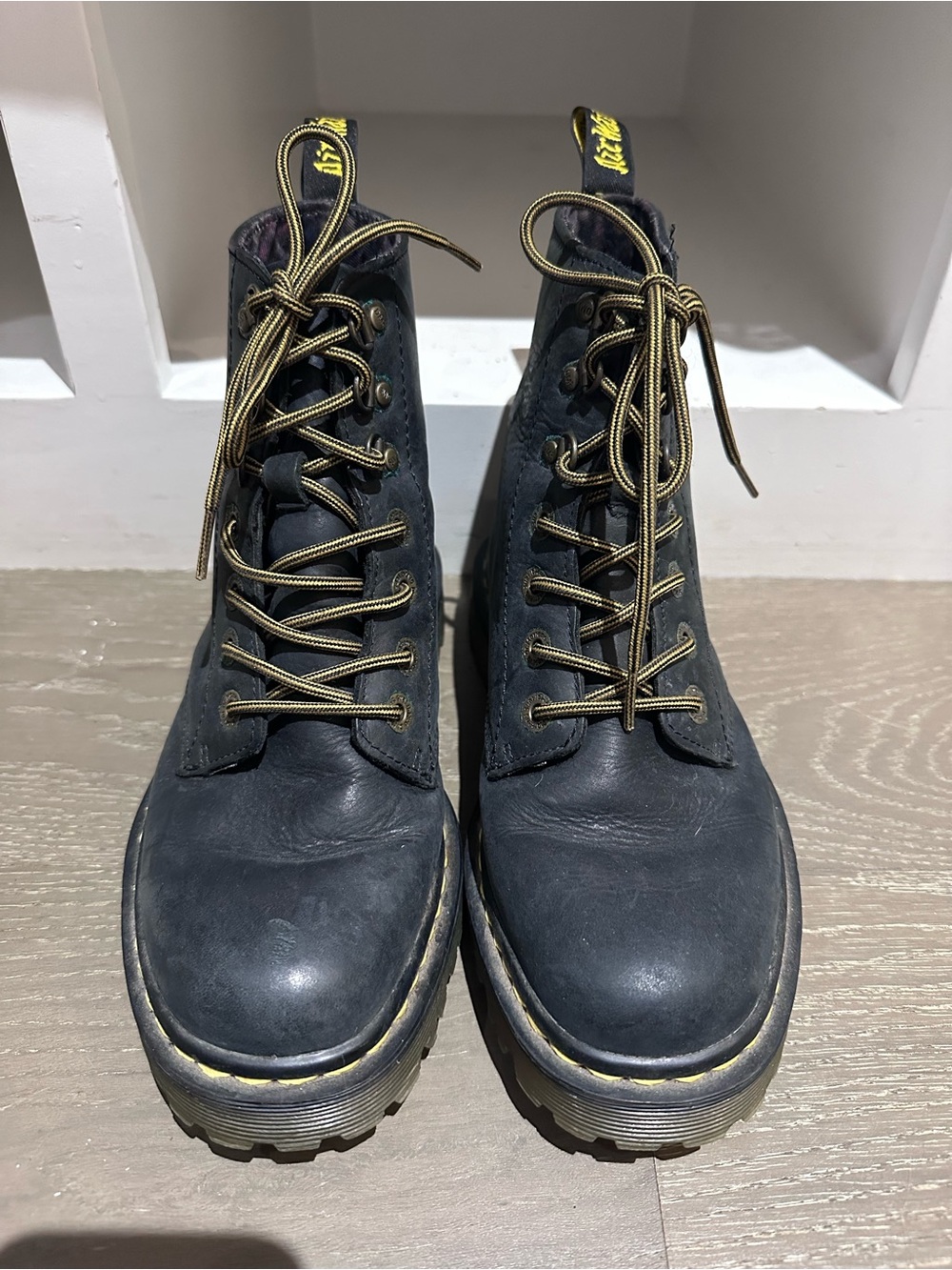 Women’s Dr Martens Lace Up Boots - Picture 2 of 6